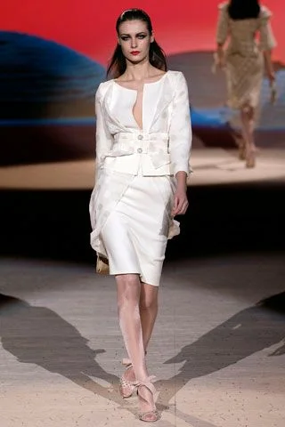 Look 12